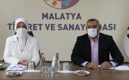 Öznur Çalık: Bazıları dizi izleyip, senaryo yazarken, biz tarih yazmaya devam edeceğiz
