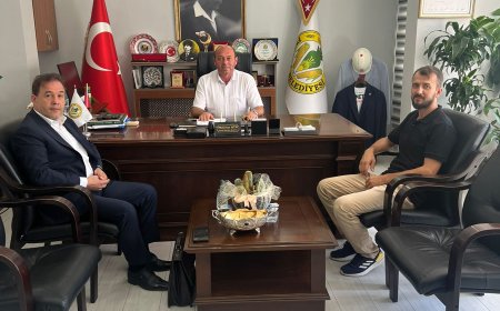 Sakarya İli Ferizli ilçesi belediye başkanı Sn.Mehmet Ata,yı makamıda Yeniden Refah partisi ilçe başkanı sayın Sercan eğin le birlikte  hayırlı olsun ziyaretlerinde bulundu.
