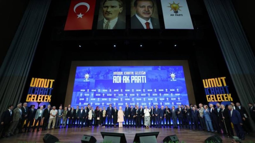 Murat Yetkin: AK Parti yol ayrımında; yeni bir başlangıç mı, sonun başlangıcı mı?